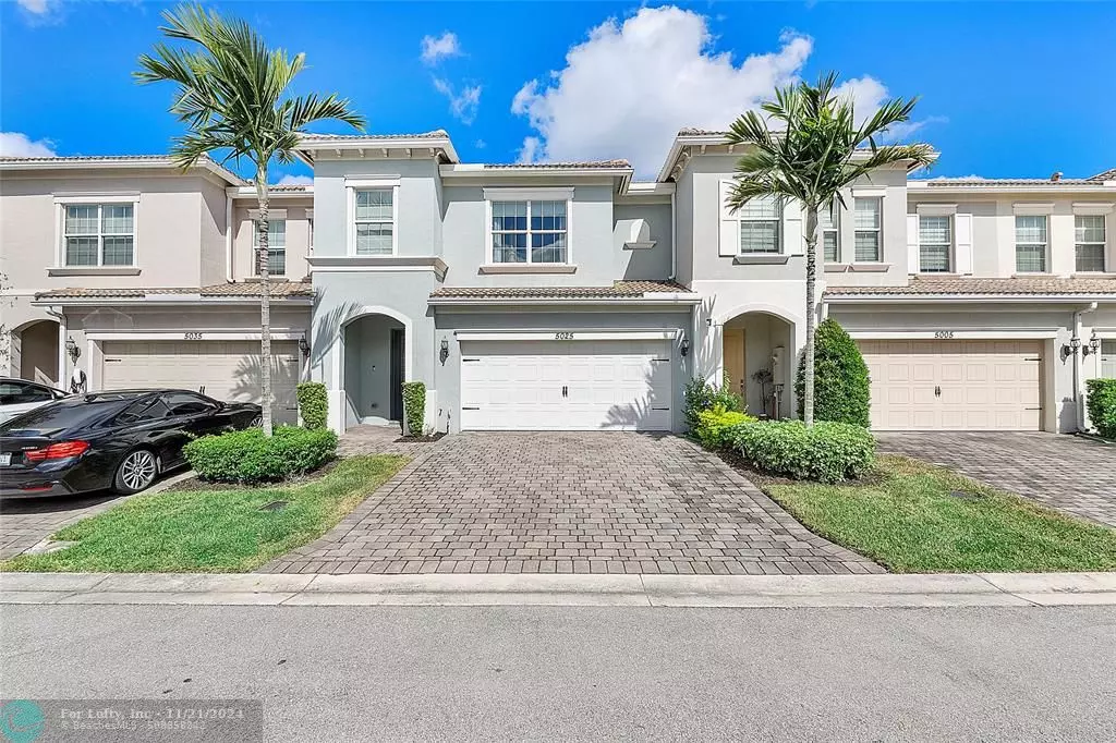 Hollywood, FL 33021,5025 Eucalyptus Dr  #5025