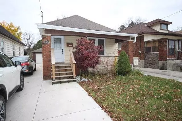 London, ON N5W 4B5,429 Burbrook PL