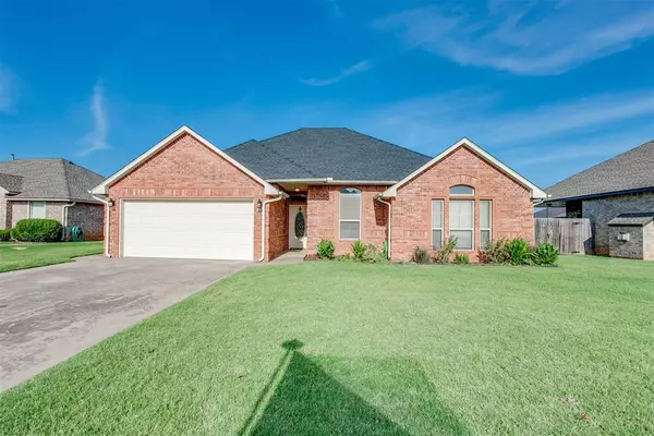 709 N Cherokee Way, Mustang, OK 73064