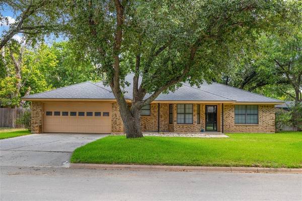 2300 10th Street, Brownwood, TX 76801