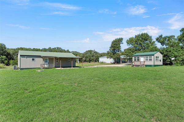 995 Satin Road, Golinda, TX 76632