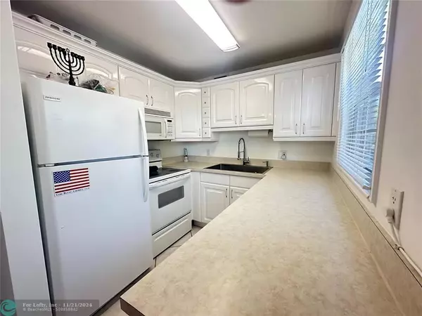 Deerfield Beach, FL 33442,3092 Harwood F  #3092