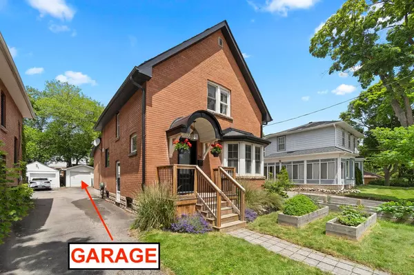 24 Ellen ST,  Brampton,  ON L6V 1J6