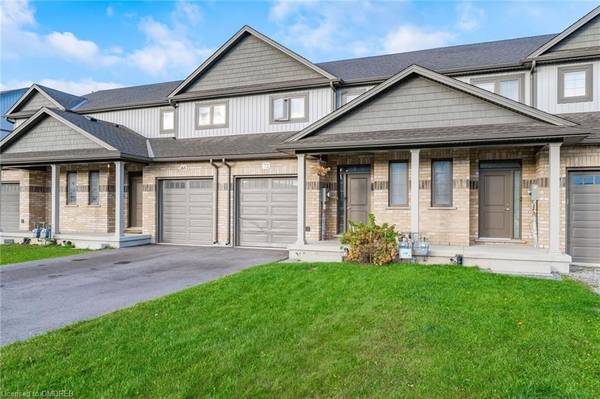 St. Catharines, ON L2R 0B8,72 MANHATTAN COURT CT