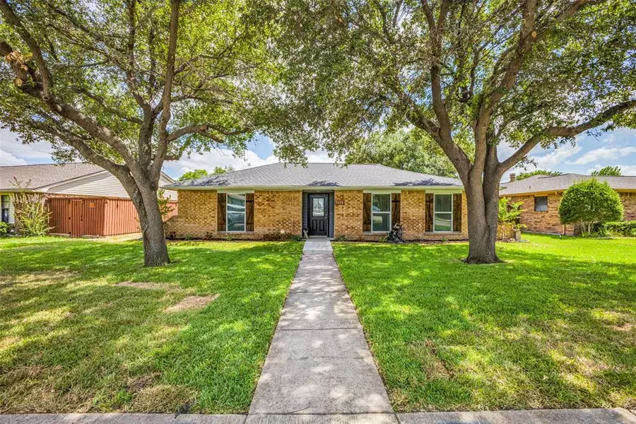 3638 Parkmont Street, Mesquite, TX 75150