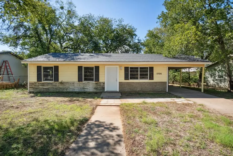 1206 E SE 2nd Avenue, Mineral Wells, TX 76067