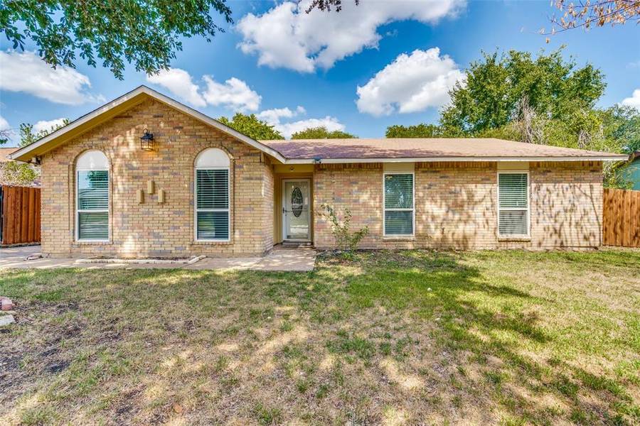 1249 High Meadow Lane, Lancaster, TX 75146