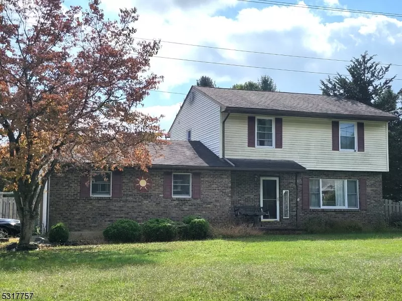 16 Abrams Rd, Holland Twp., NJ 08848