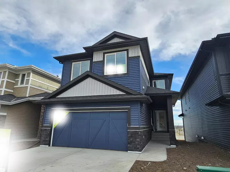 76 Key CV SW, Airdrie, AB T4B5T3