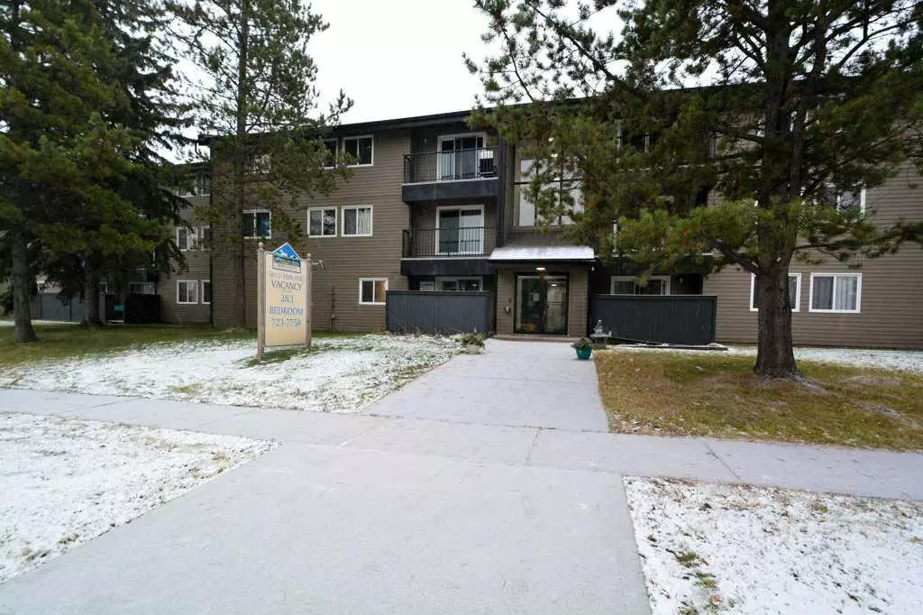 Edson, AB T7E 1R4,5611 10th AVE #206A