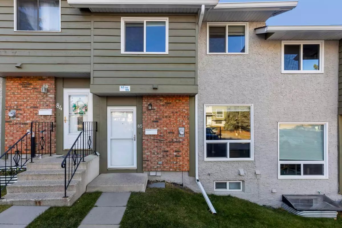 Calgary, AB T3G 1R8,6915 Ranchview DR Northwest #85