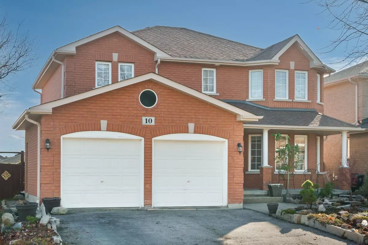 Bradford West Gwillimbury, ON L3Z 3C6,10 Taylor CT