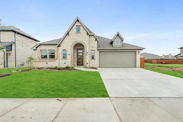 2613 Emerald Trace Drive, Denton, TX 76226