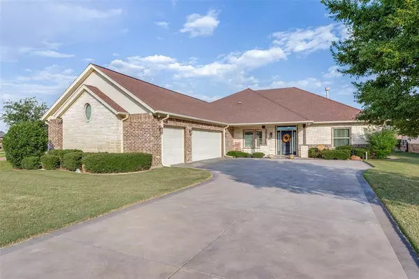 Granbury, TX 76048,1007 Sunset Bay Court