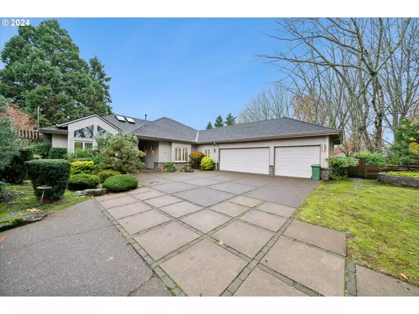 31325 SW VILLAGE GREEN CT, Wilsonville, OR 97070