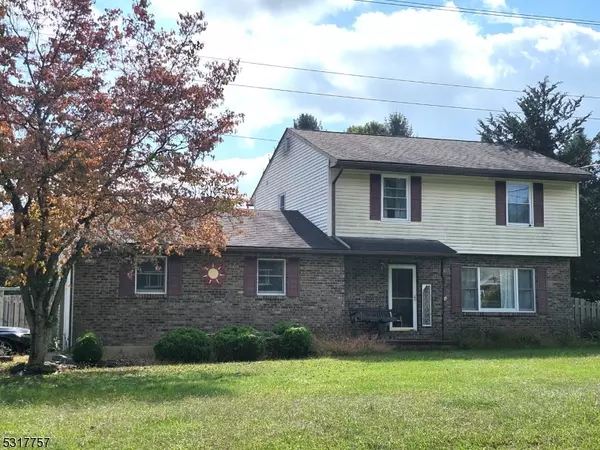 16 Abrams Rd, Holland Twp., NJ 08848