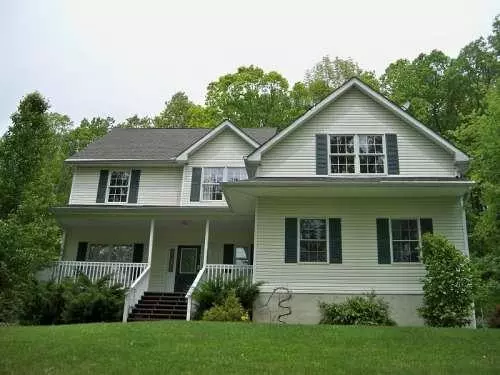 42 W 32nd St, Woodland Park, NJ 07424