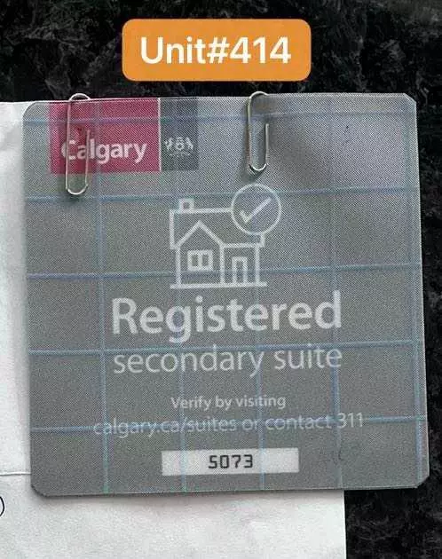 Calgary, AB T2V 0C5,416/416A/416B/414 54 AVE SW