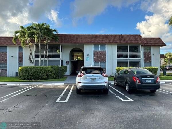 22715 SW 66th Ave  #106, Boca Raton, FL 33428