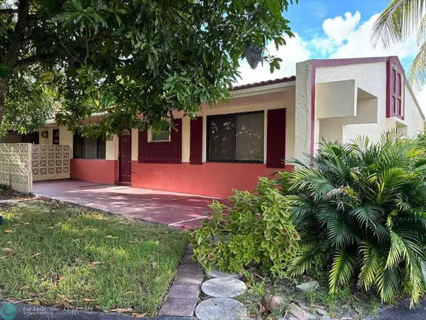 Coral Springs, FL 33065,10511 NW 43rd Ct  #2