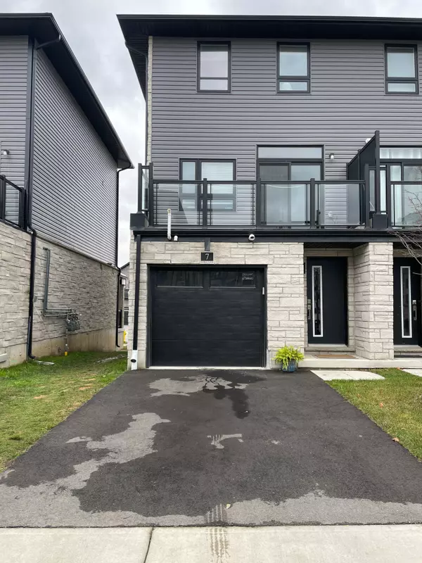 51 Sparrow AVE #7, Cambridge, ON N1T 0E5