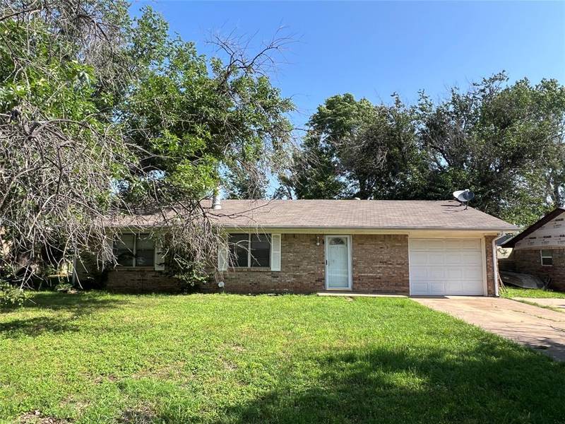 1511 Avenue C, Graham, TX 76450