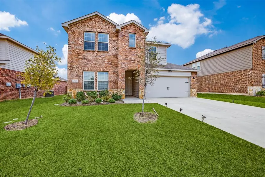 1018 Kristof Drive, Seagoville, TX 75159