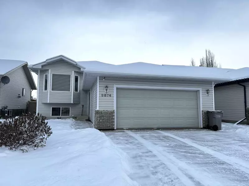 9874 67 AVE, Grande Prairie, AB T8W 2T4