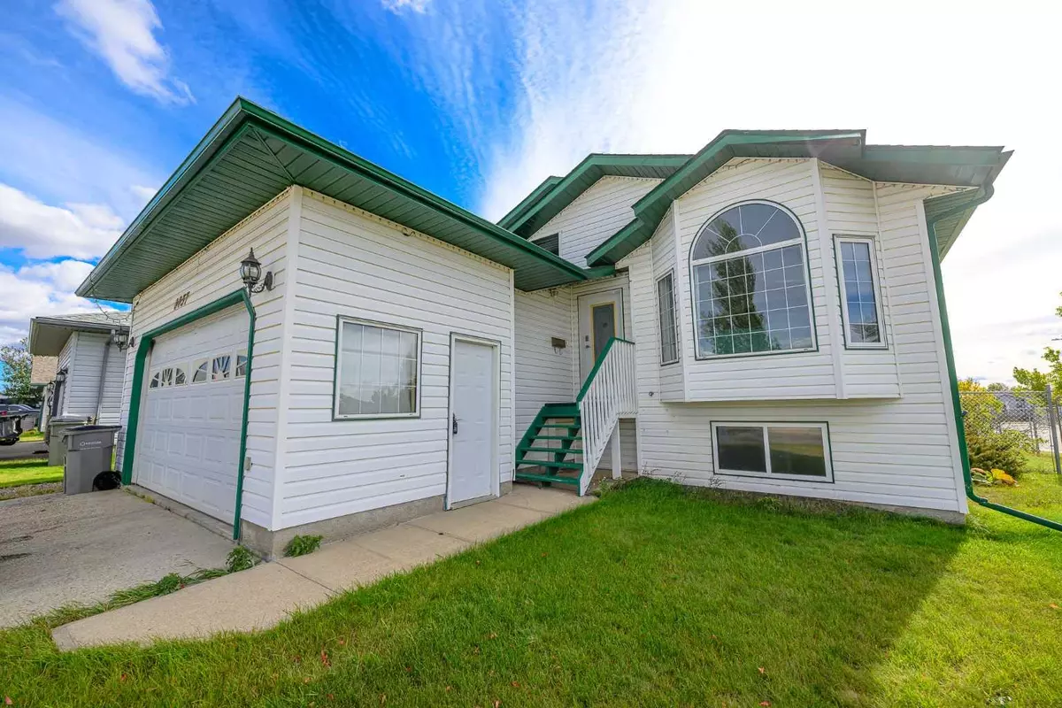 Grande Prairie, AB T8X 1L3,8837 106 AVE