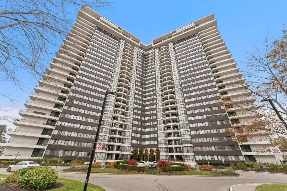 Mississauga, ON L4Y 3T6,1333 Bloor ST #205