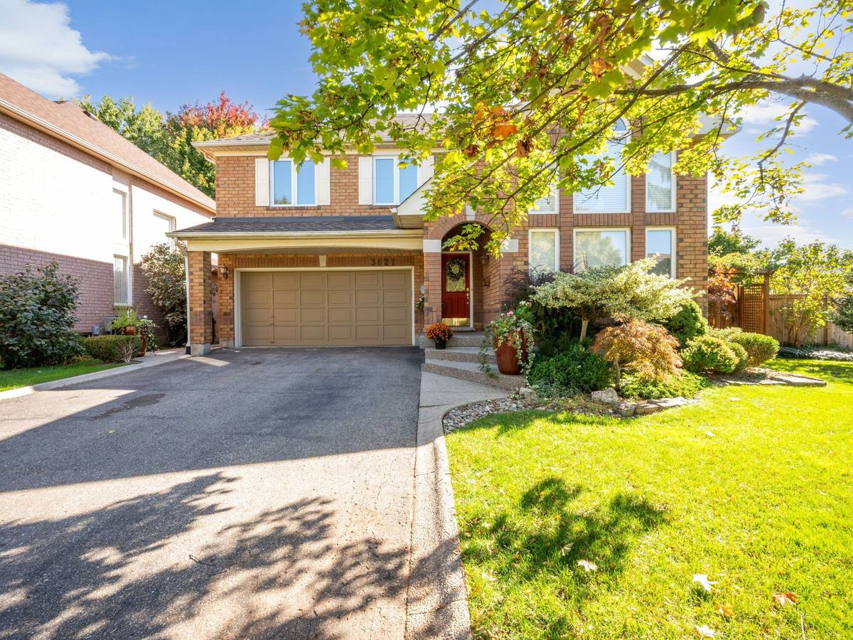 Mississauga, ON L5N 7W8,3621 Forest Bluff CRES