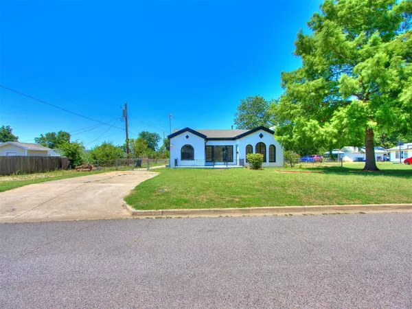 Shawnee, OK 74801,718 N Pottenger Avenue