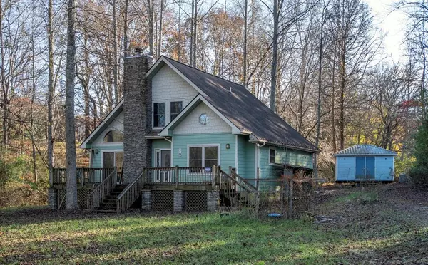 29 Hyatt Mill Lane,  Hayesville,  NC 28904