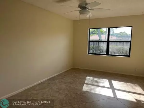 Coral Springs, FL 33065,10631 NW 39th St