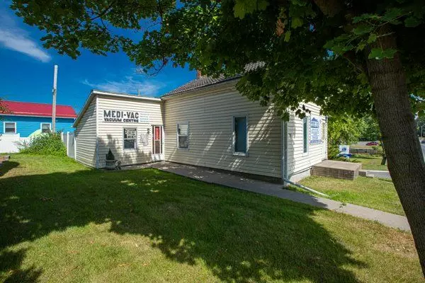 Greater Napanee, ON K7R 1M8,59 CENTRE ST N