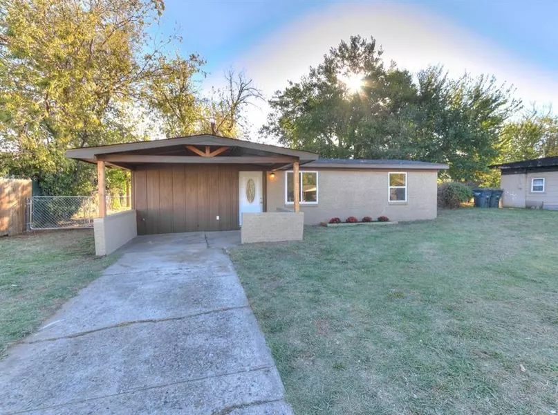 1916 Karen Drive, Del City, OK 73115