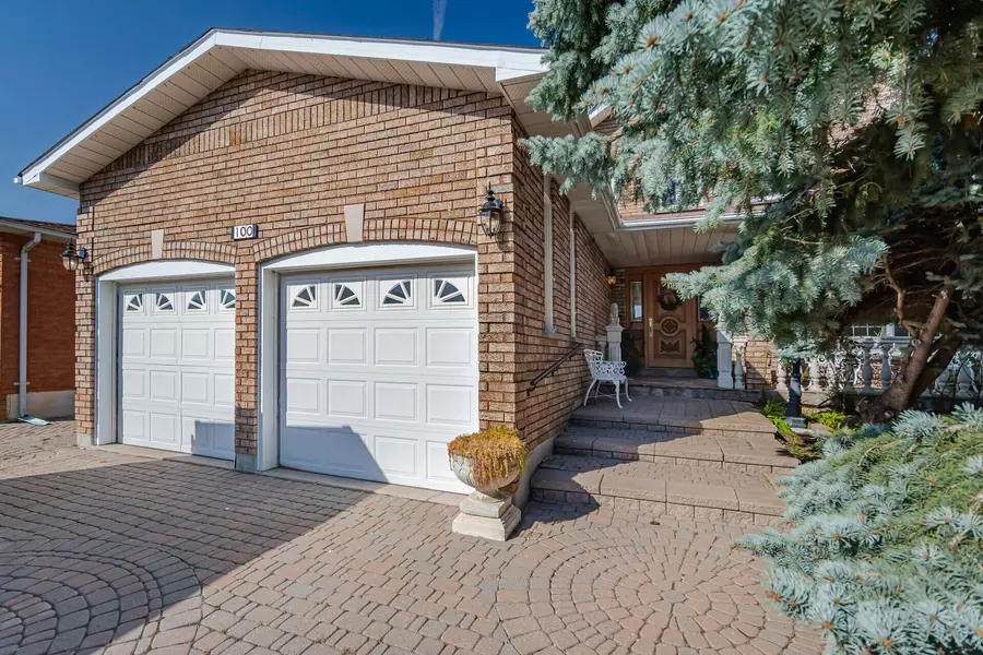 100 Gas Light CRES, Vaughan, ON L4L 8G1