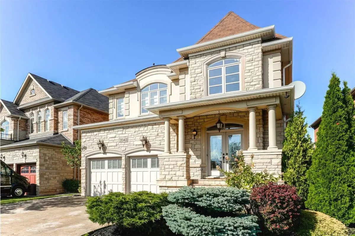 Oakville, ON L6H 0A8,2343 North Ridge TRL