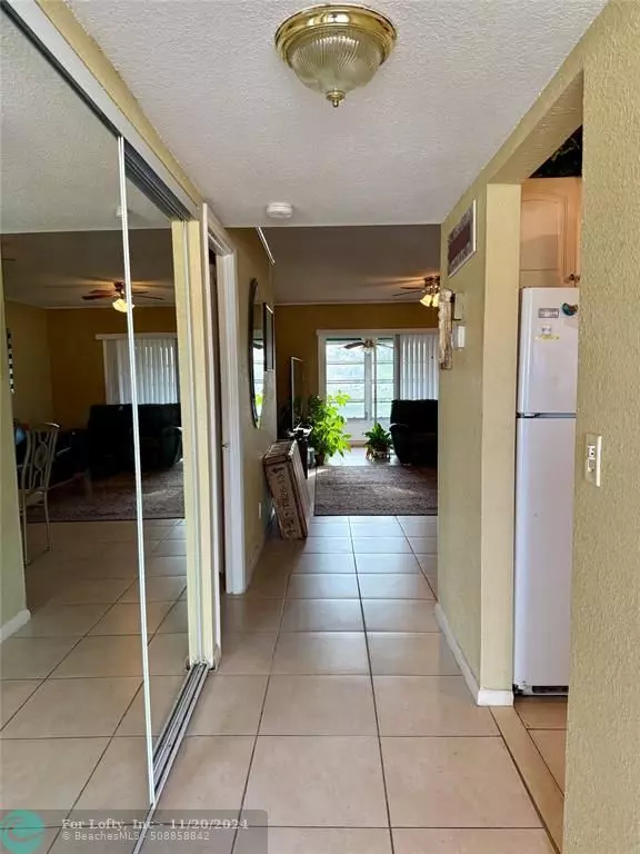 600 NW 76th Ter  #207, Margate, FL 33063