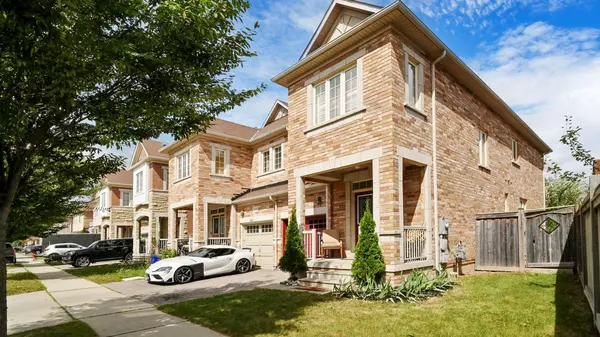 Oakville, ON L6M 0S6,3047 Janice DR