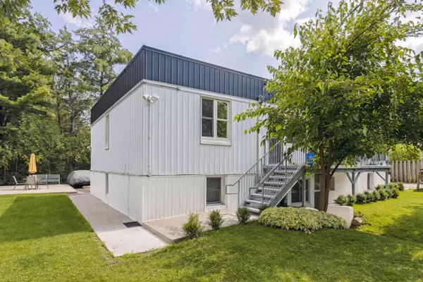 2336 Mountainside DR, Burlington, ON L7P 1C2