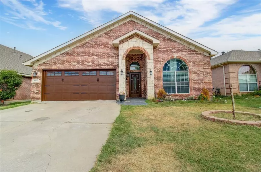 9083 Winding River Drive, Fort Worth, TX 76118