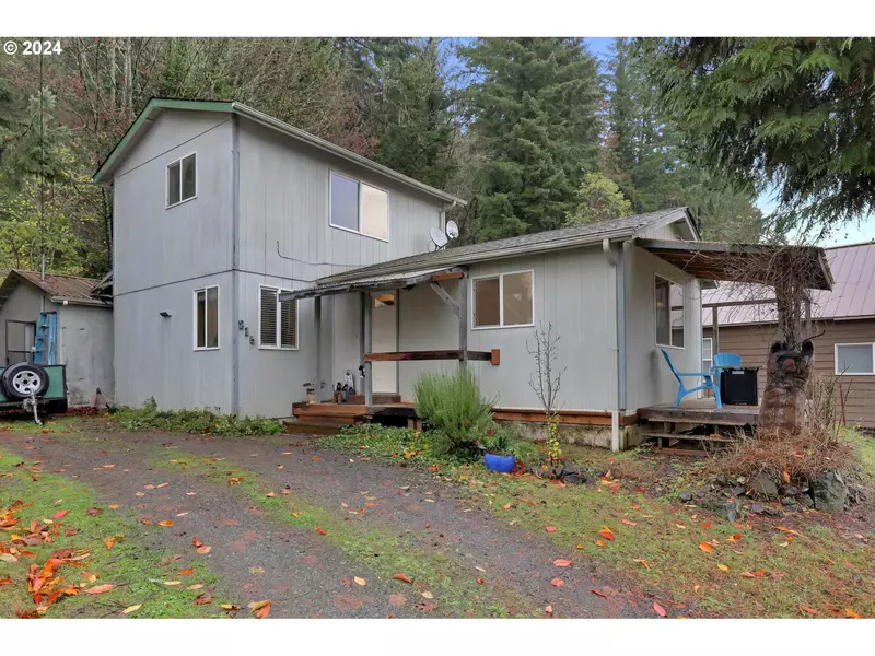 215 E ALDER ST, Alsea, OR 97324