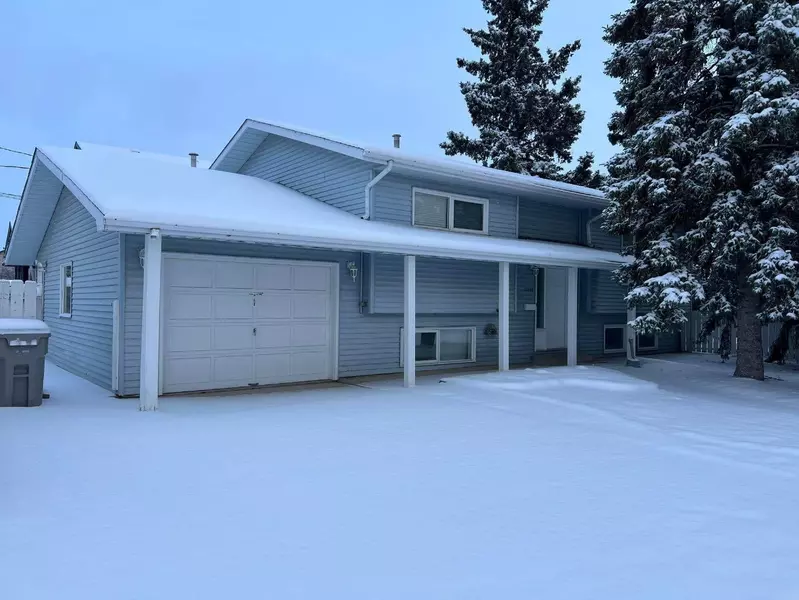 10205 94 ST, Grande Prairie, AB T8V 6N3