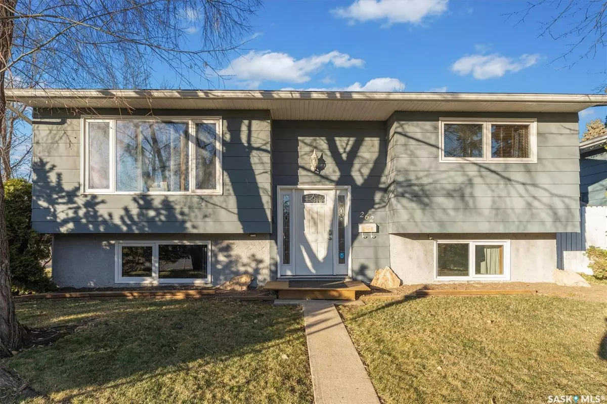 Saskatoon, SK S7L 6E7,262 Nesbitt CRESCENT