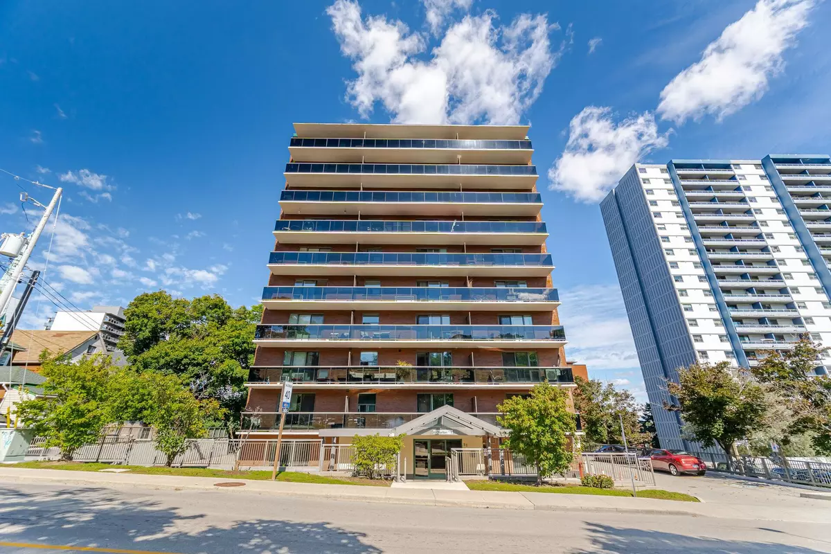 Hamilton, ON L8N 1Y7,81 Charlton AVE E #101