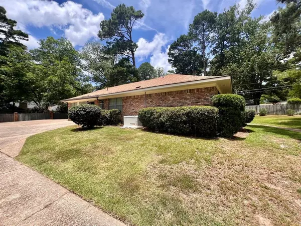 Shreveport, LA 71118,1141 Japonica Lane