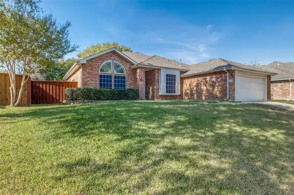 Grand Prairie, TX 75052,4939 Water Oak Drive