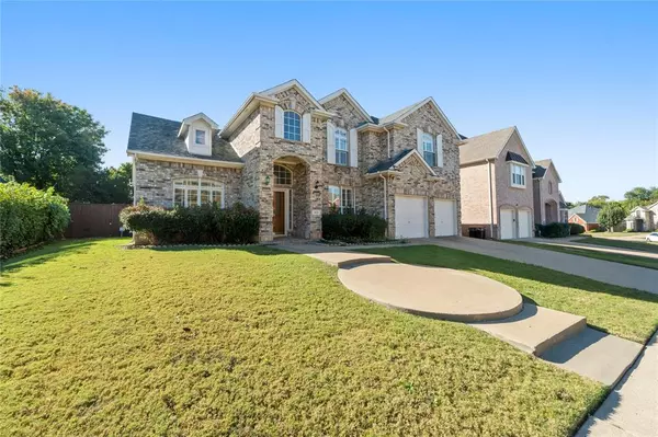 Grand Prairie, TX 75052,529 Salisbury Drive