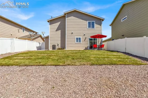 Pueblo, CO 81008,5067 Buchanan DR